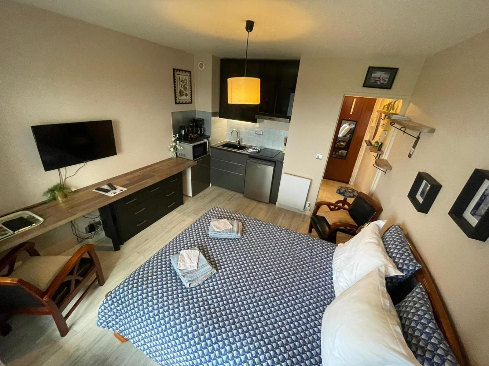 Studio 24 - Coucher De Soleil & Vue Mer Courseulles-sur-Mer Ngoại thất bức ảnh